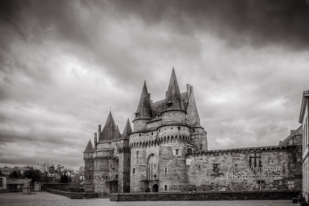 Perso | Château des Barons de Vitré | Noir & Blanc